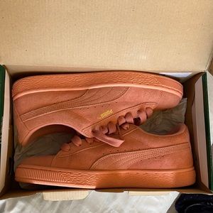 Pink Suede Pumas